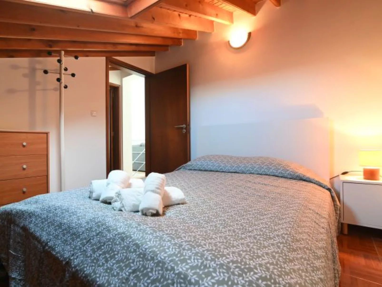 LAGOA SEA VIEW by VACATIONY - Binnen