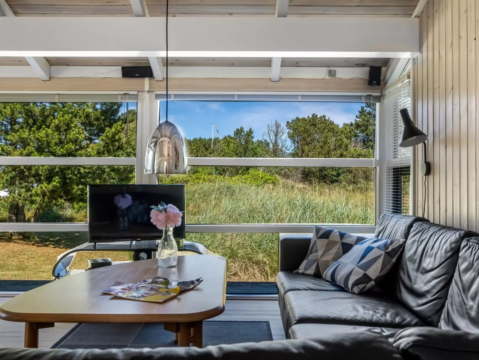 "Erle" - 990m from the sea - Binnen