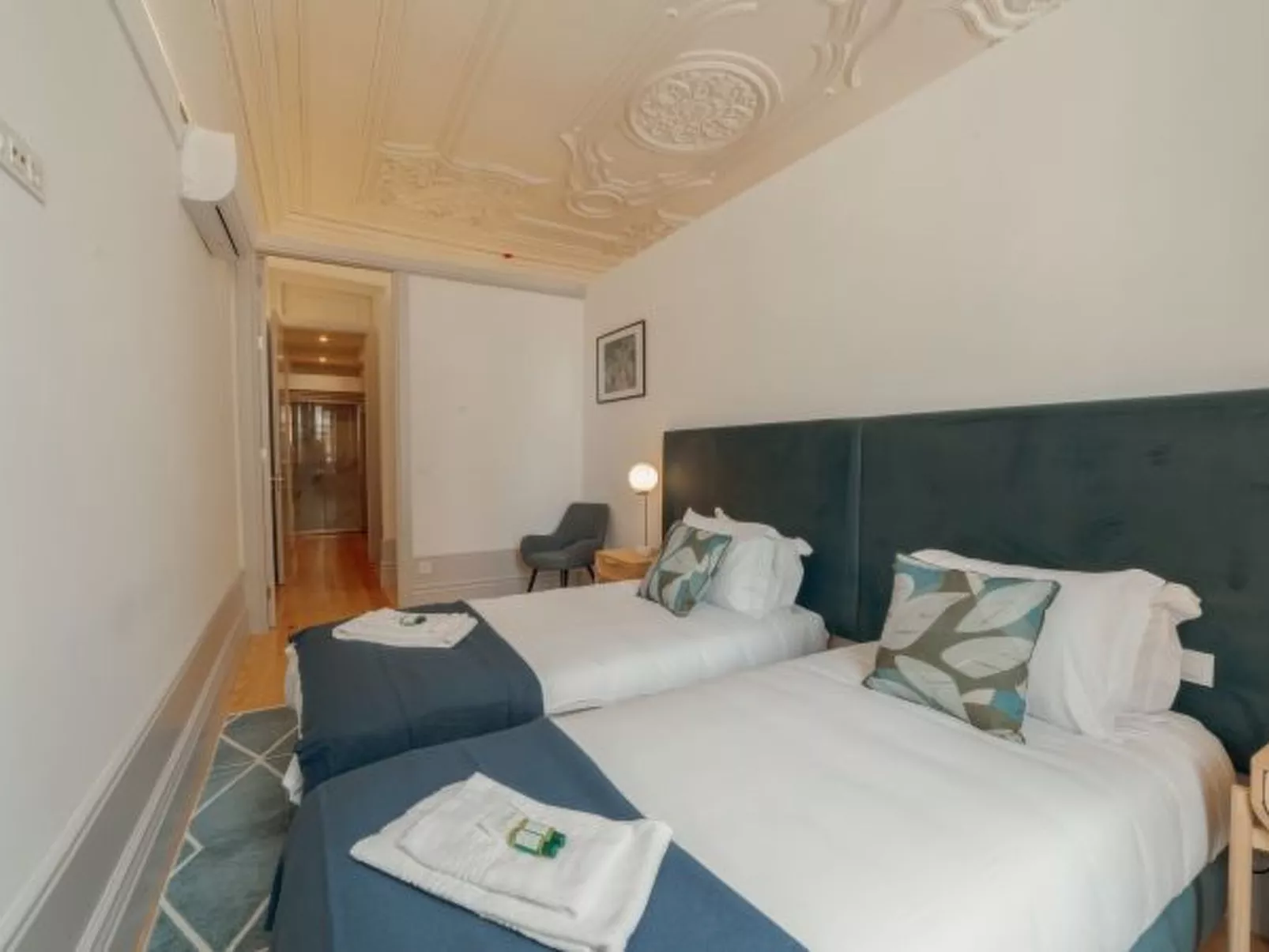 HEART OF PORTO APARTMENT A by VACATIONY - Binnen