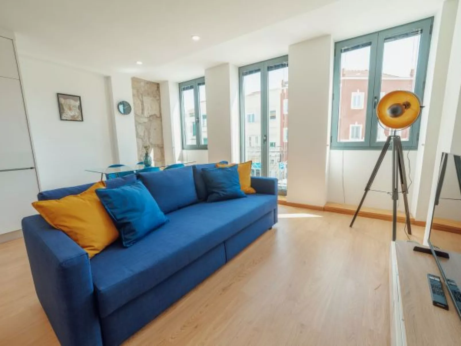 MODERN & STYLISH APARTMENT I by VACATIONY - Binnen