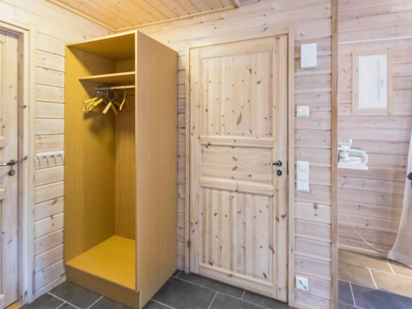 Ylläs eeli c 4 - Binnen