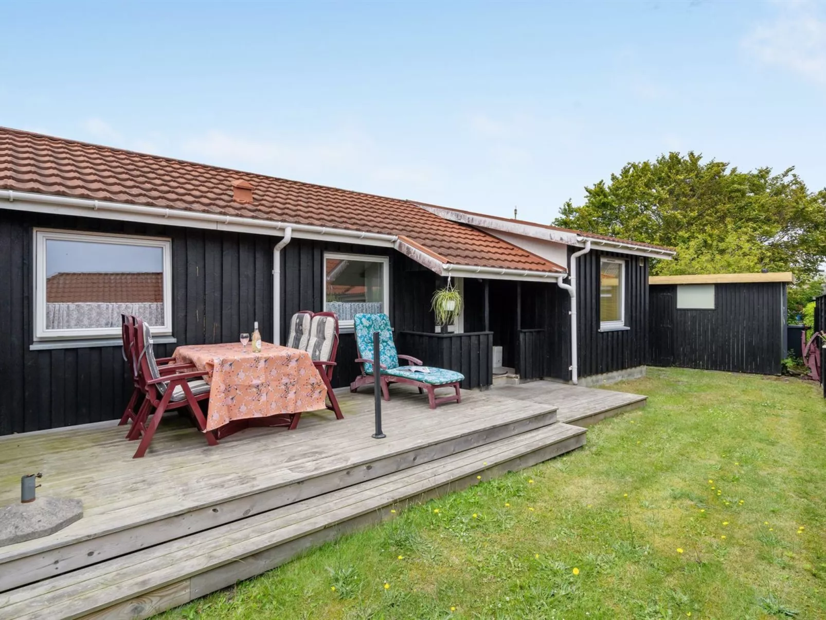 "Fredrikke" - 50m from the sea - Buiten