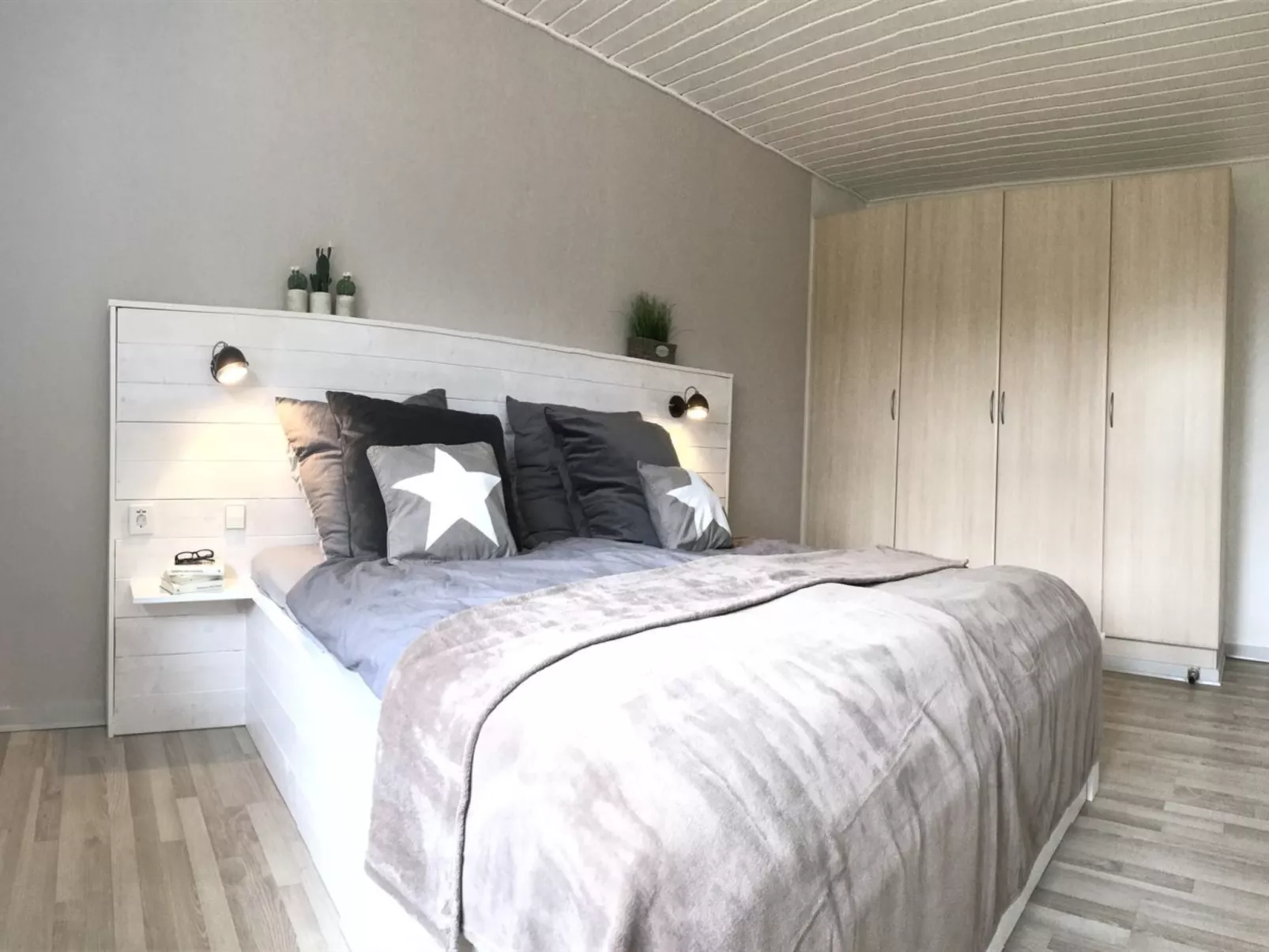 "Sana" - 2.5km from the sea - Binnen