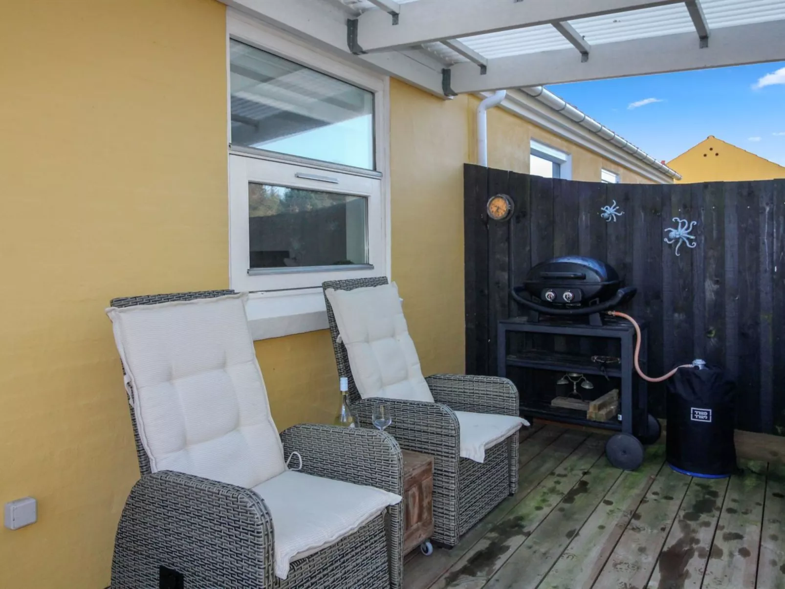 "Oddi" - 900m from the sea - Buiten