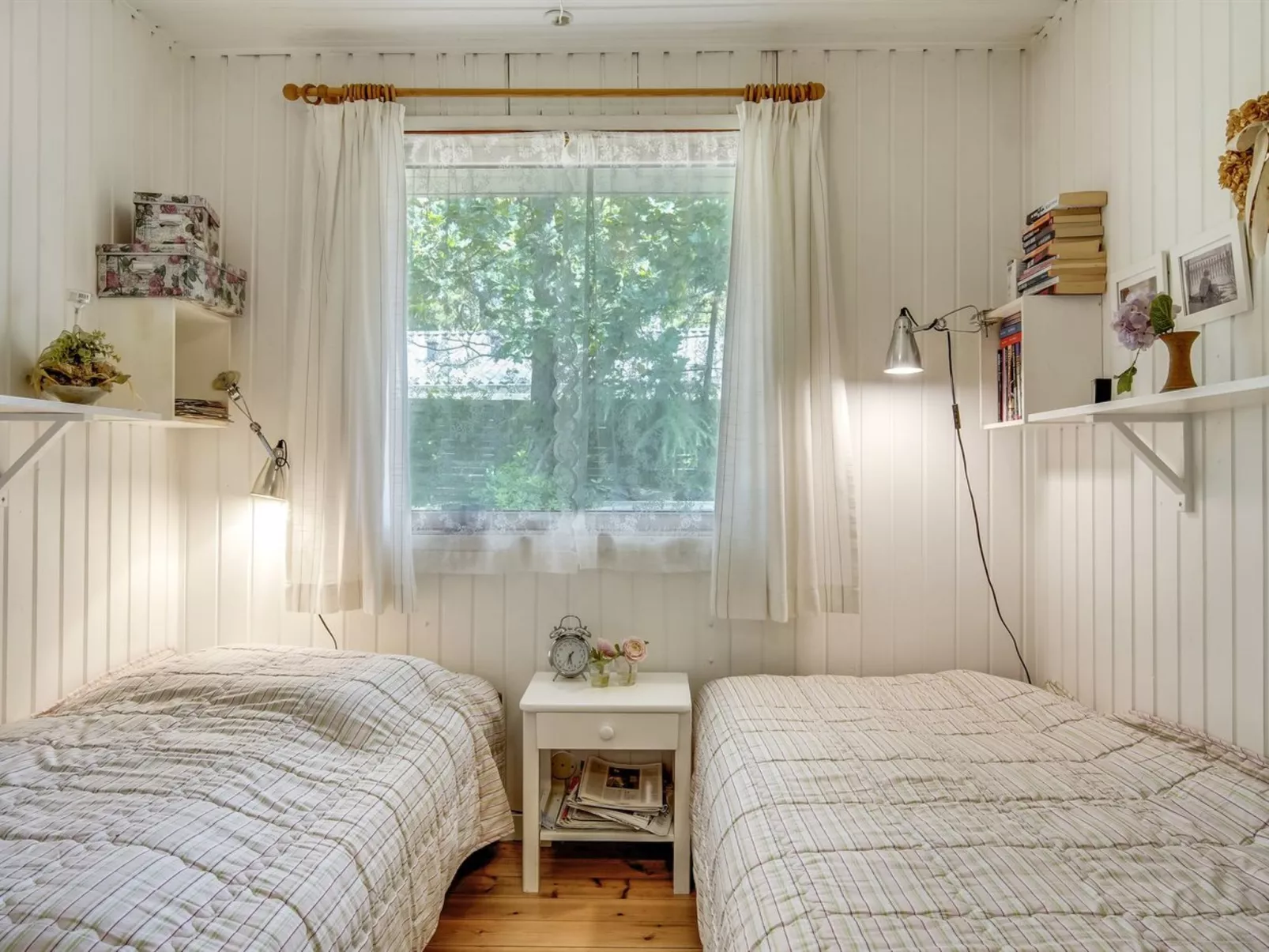 "Naili" - 750m from the sea - Binnen