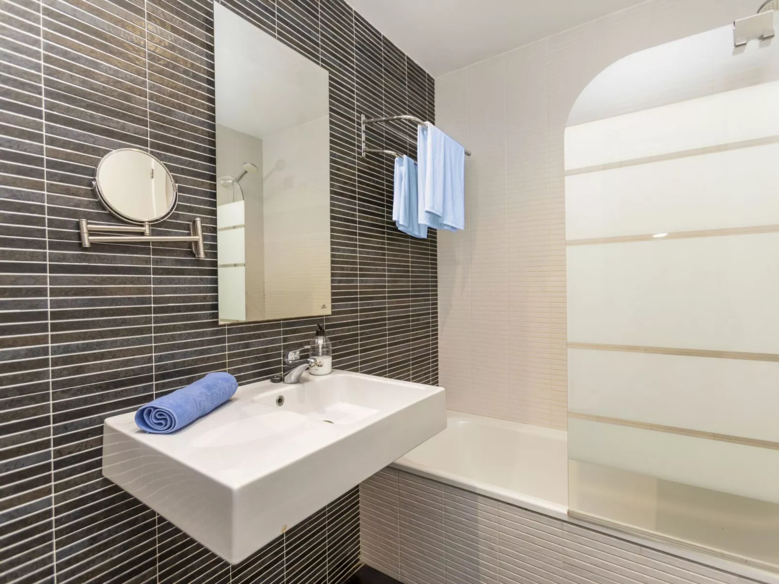 Nova Torredembarra - Binnen