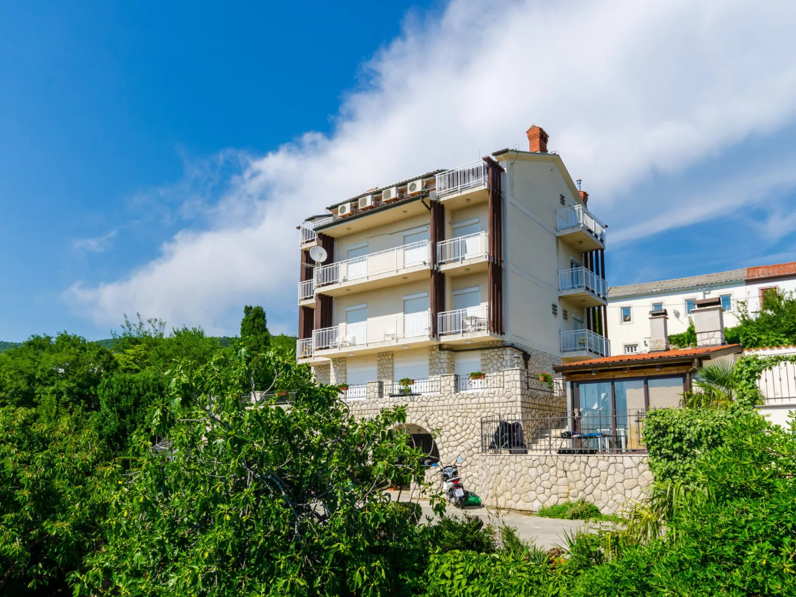 DRAGINJA soba 5 / HR-04354-07 - Buiten