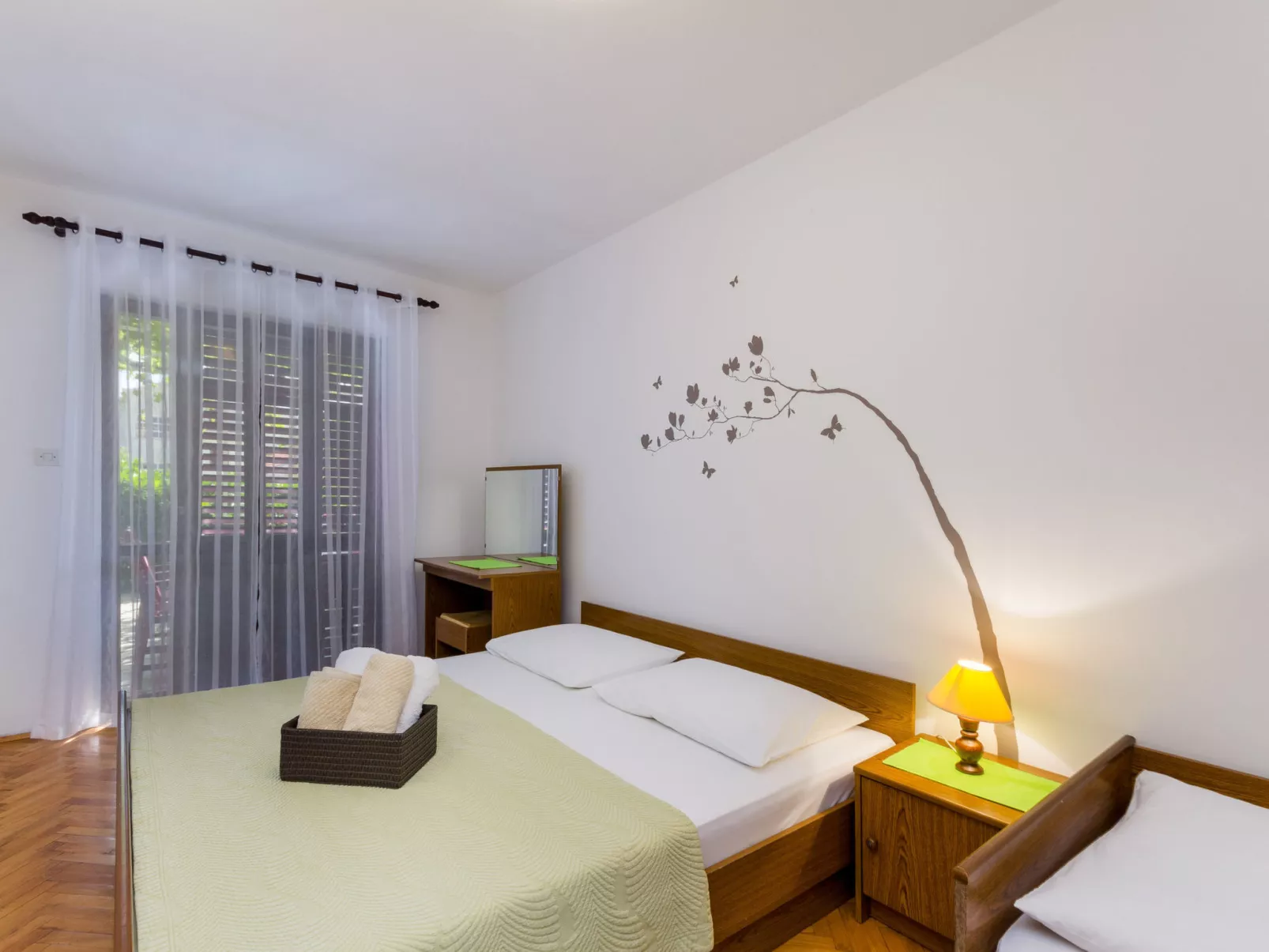 BRUKETA 3 / HR-08079-03 - Binnen