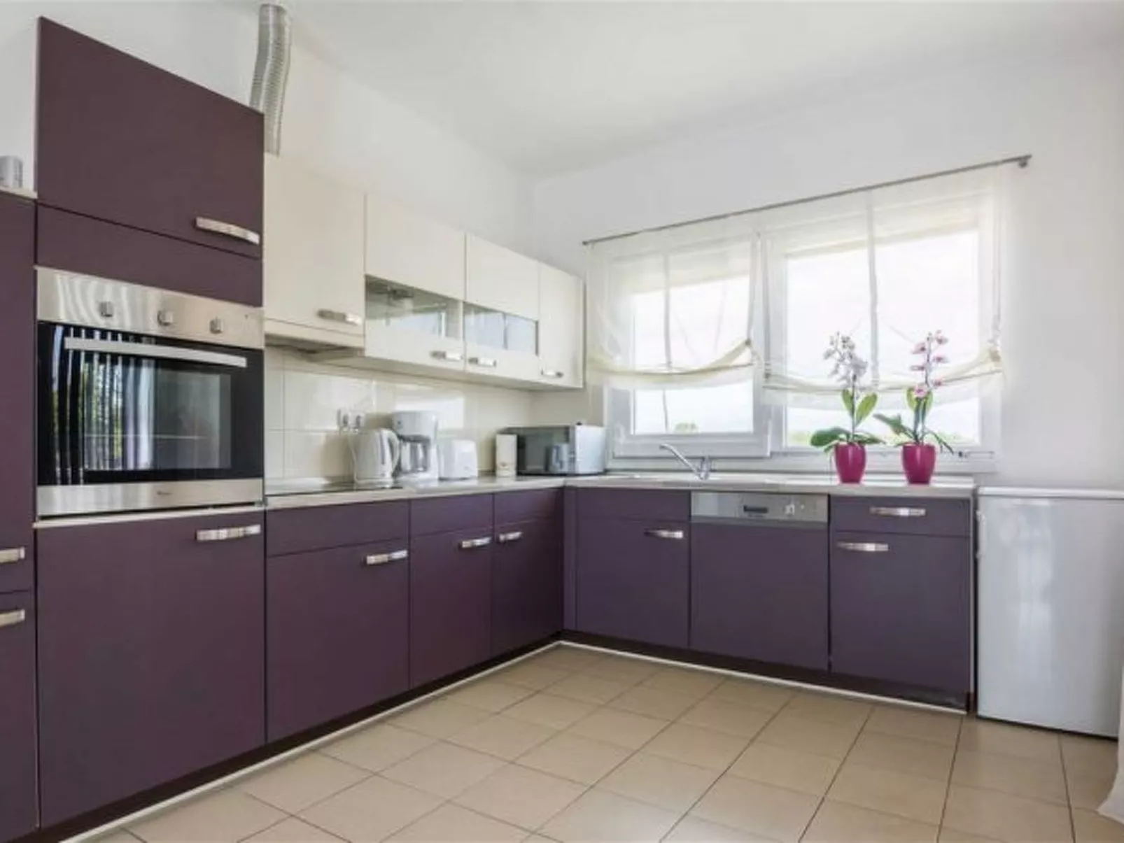 Holiday house Flora with pool - Image-tags.info