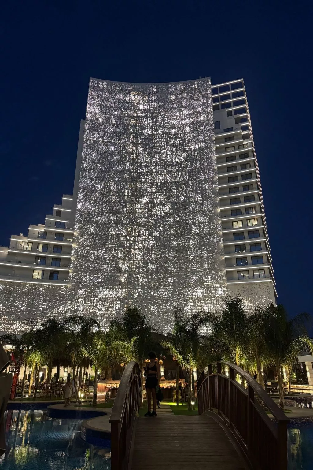 Grand Sapphire 777 - Buiten