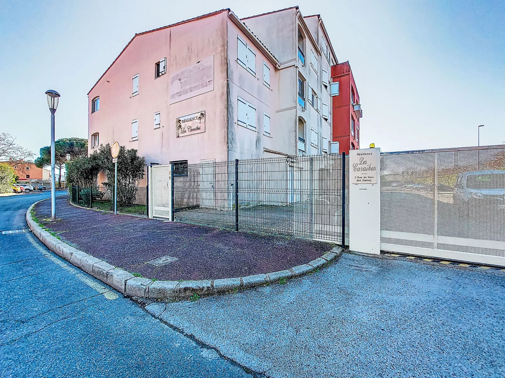 Les Caraïbes - Buiten