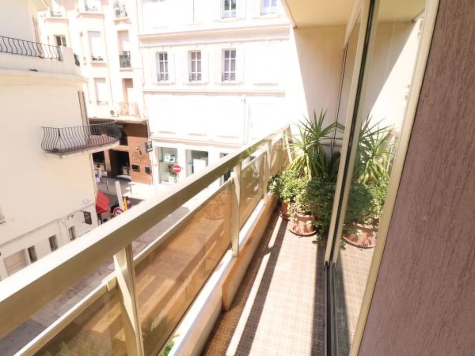 2 bedroom Croisette Monod 348 - Image-tags.info