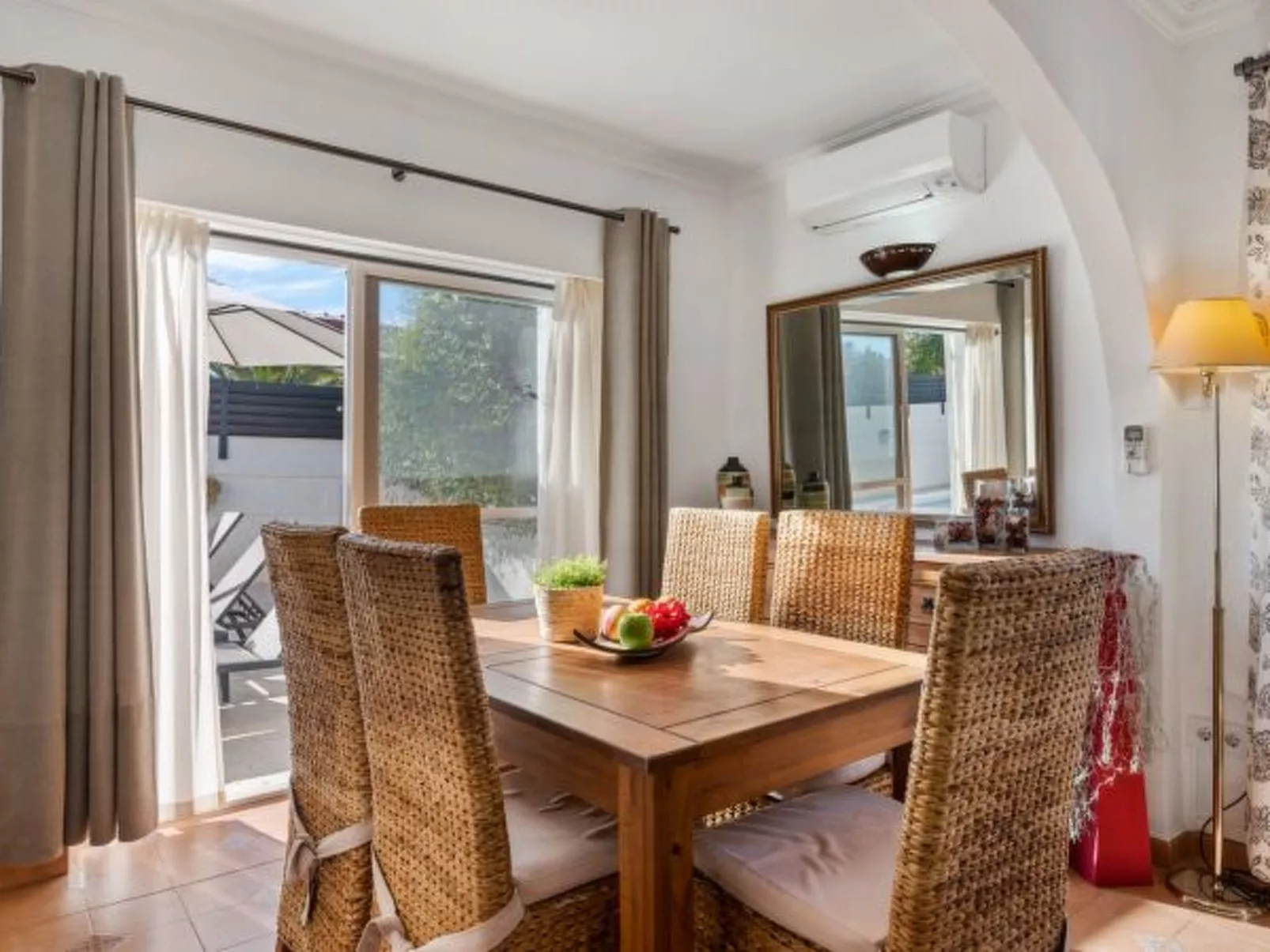 Villa Anais - Plus - Image-tags.info