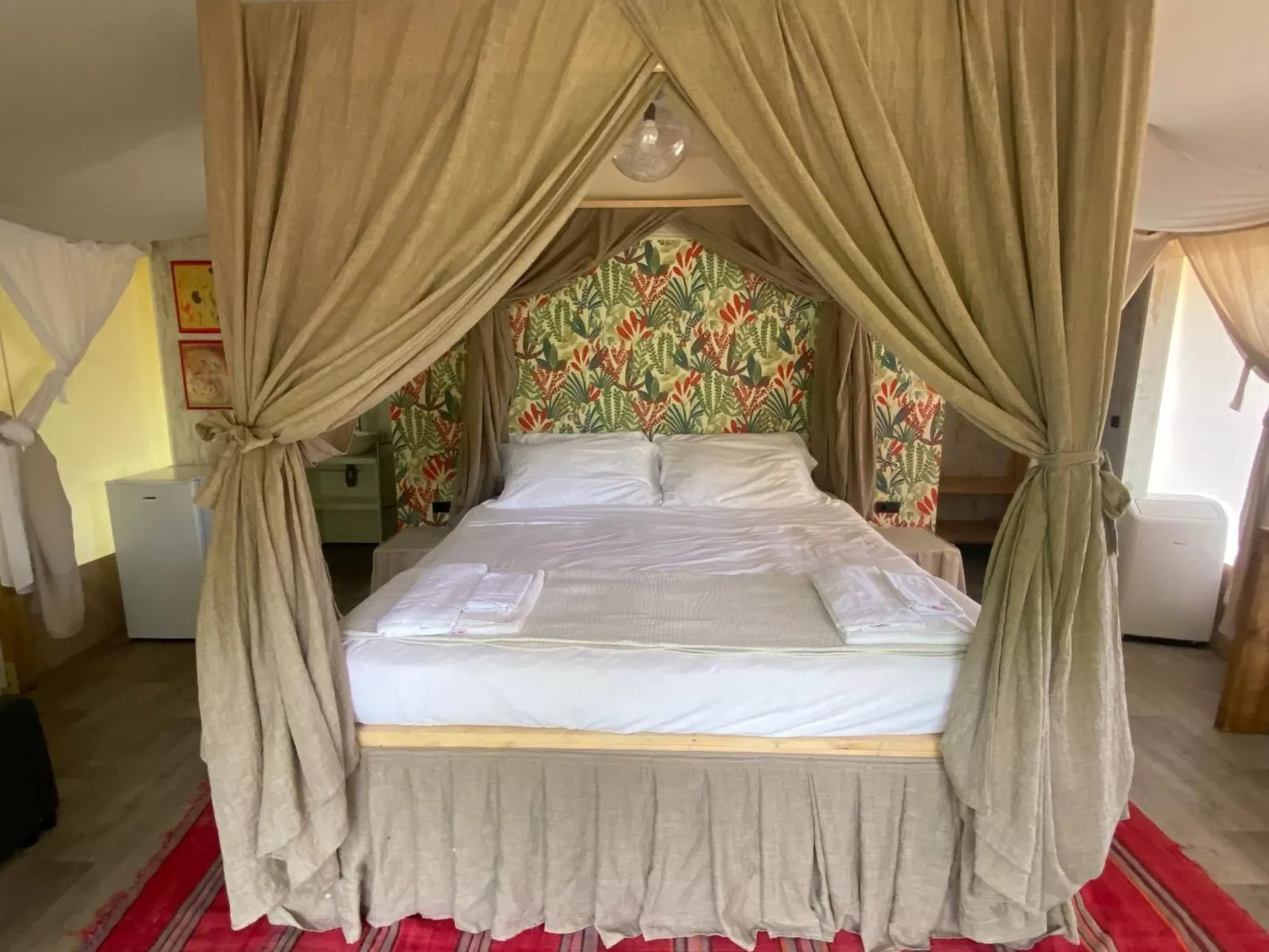 Glamping La Tenda di Lorenzo mit privatem Pool - Binnen