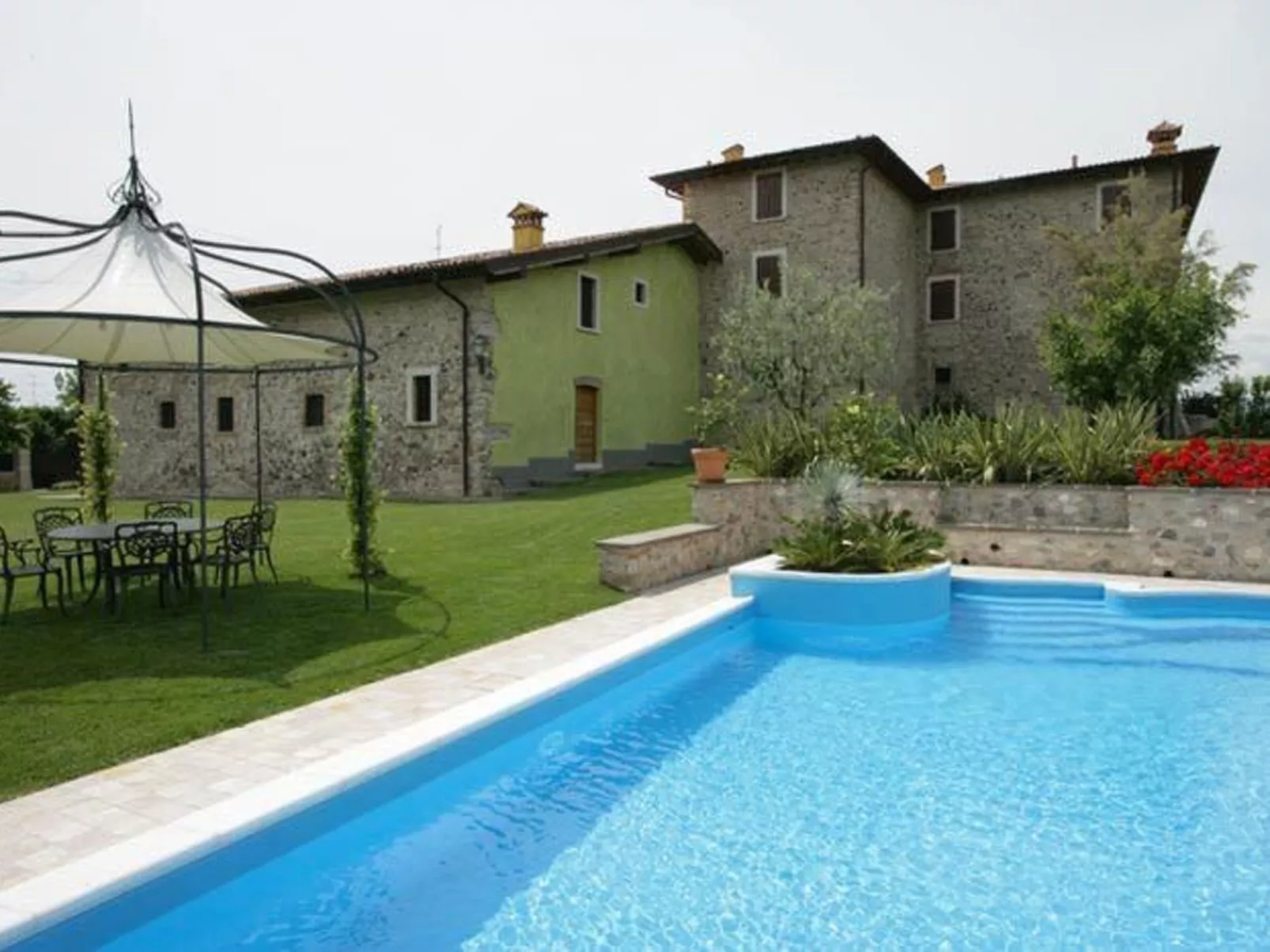 Ocra Familiensuite - Buiten