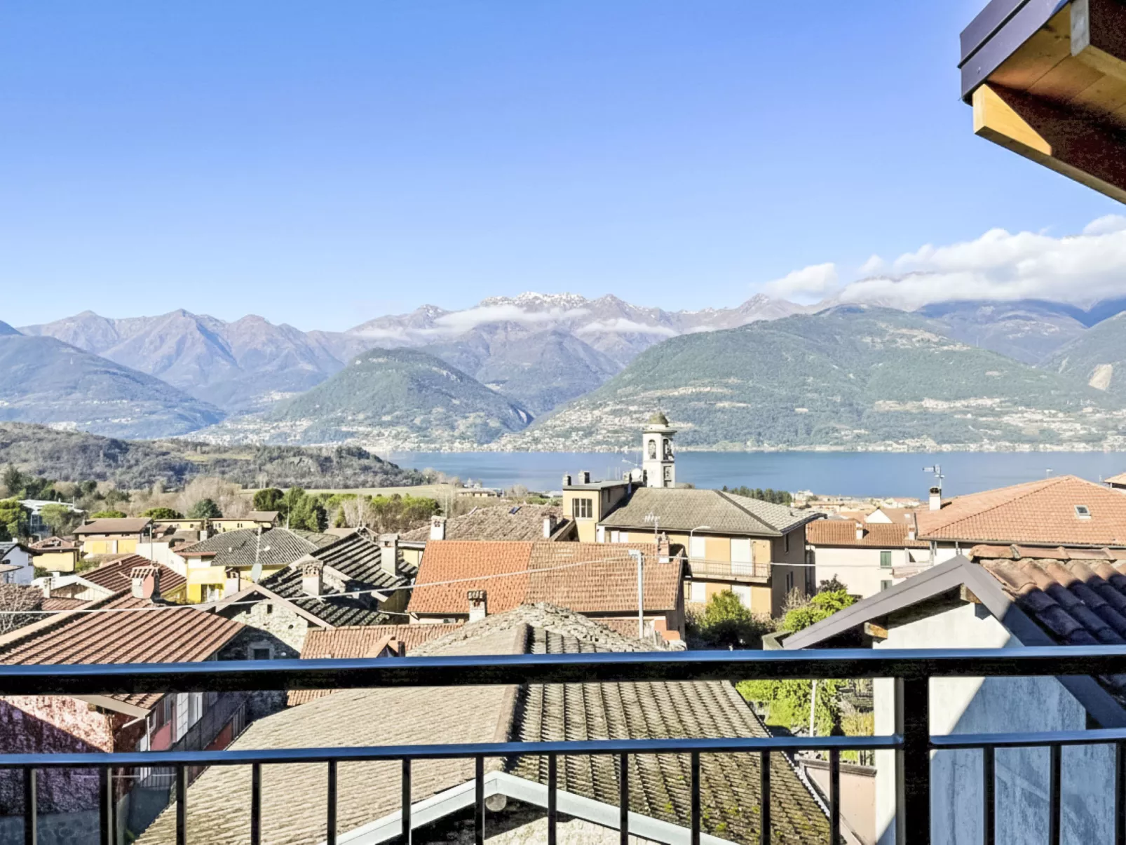 Alture e Riflessi - Buiten