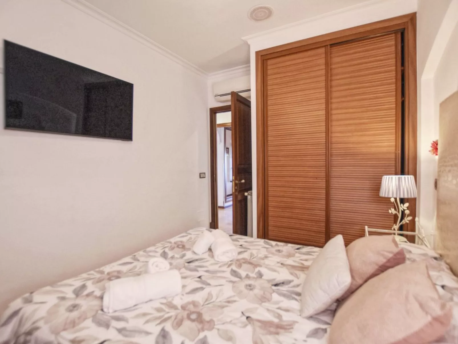 Wunderschönes Ferienhaus in Ariany mit Privatem Pool - Binnen