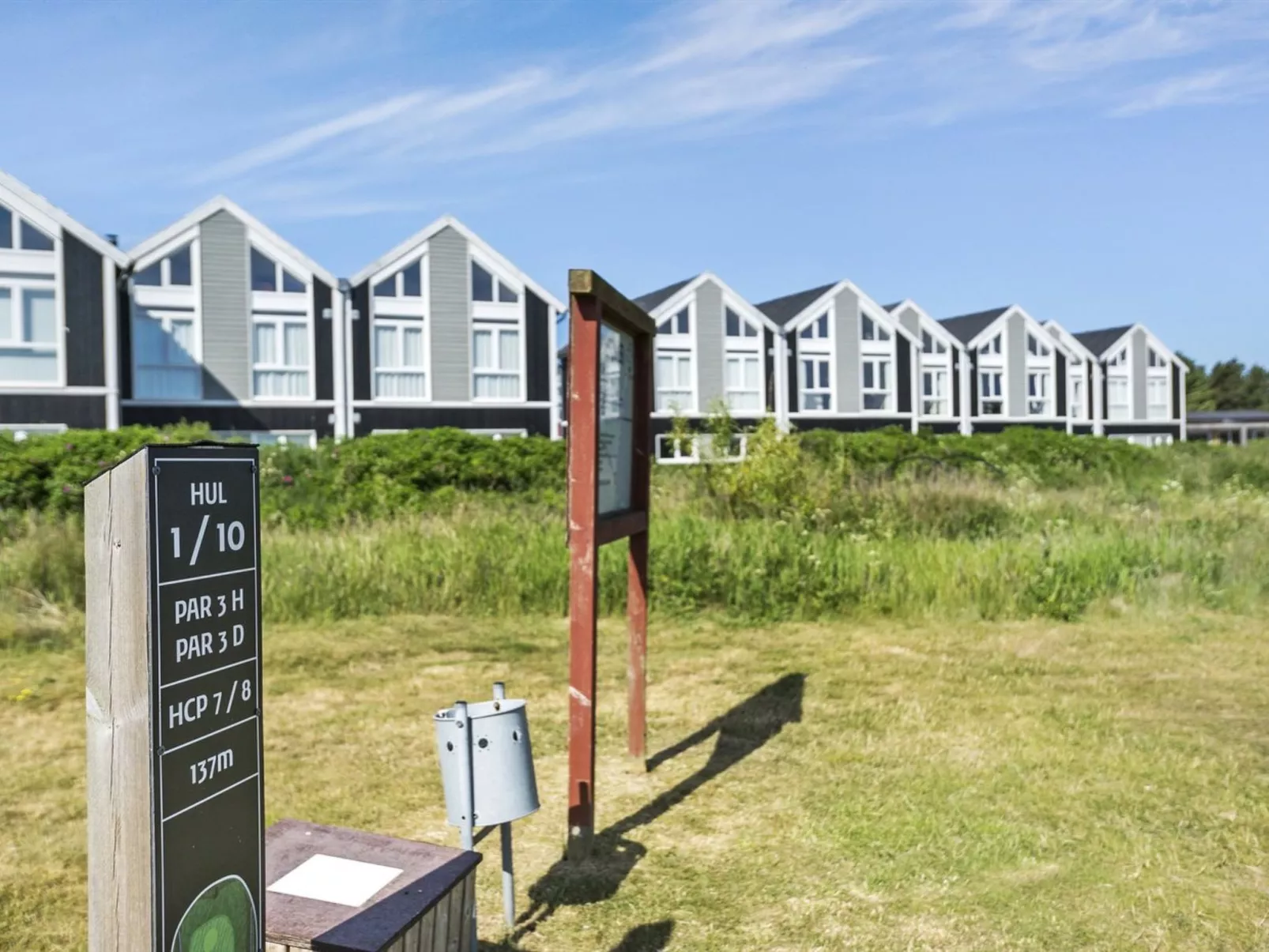 "Heraldina" - 700m from the sea - Buiten