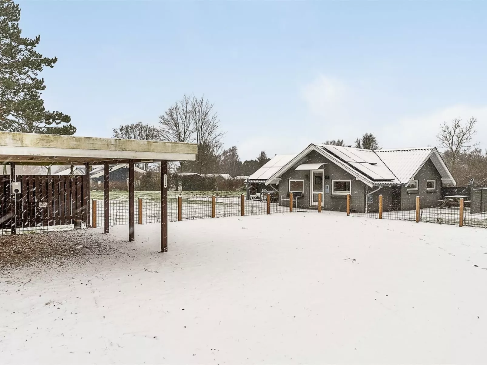 "Hielm" - 490m from the sea - Buiten