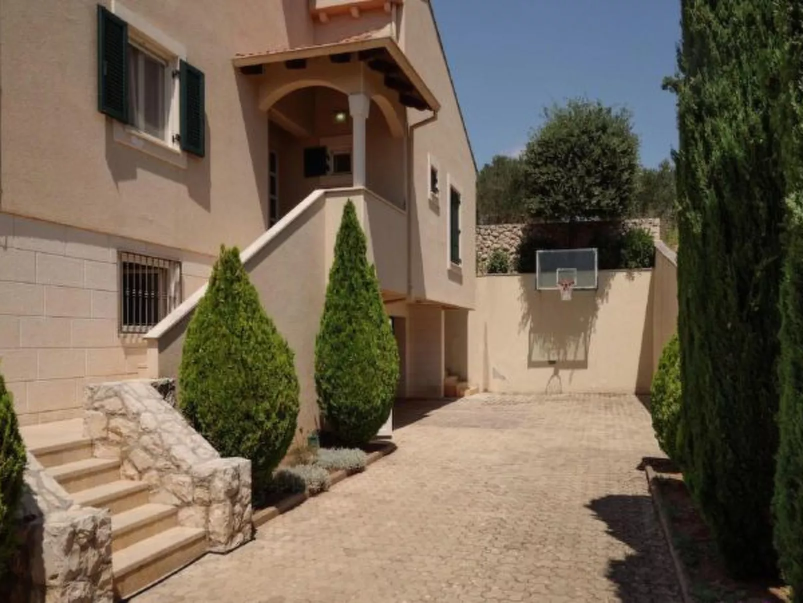 Magnificent Villa Clara with big pool - Image-tags.info