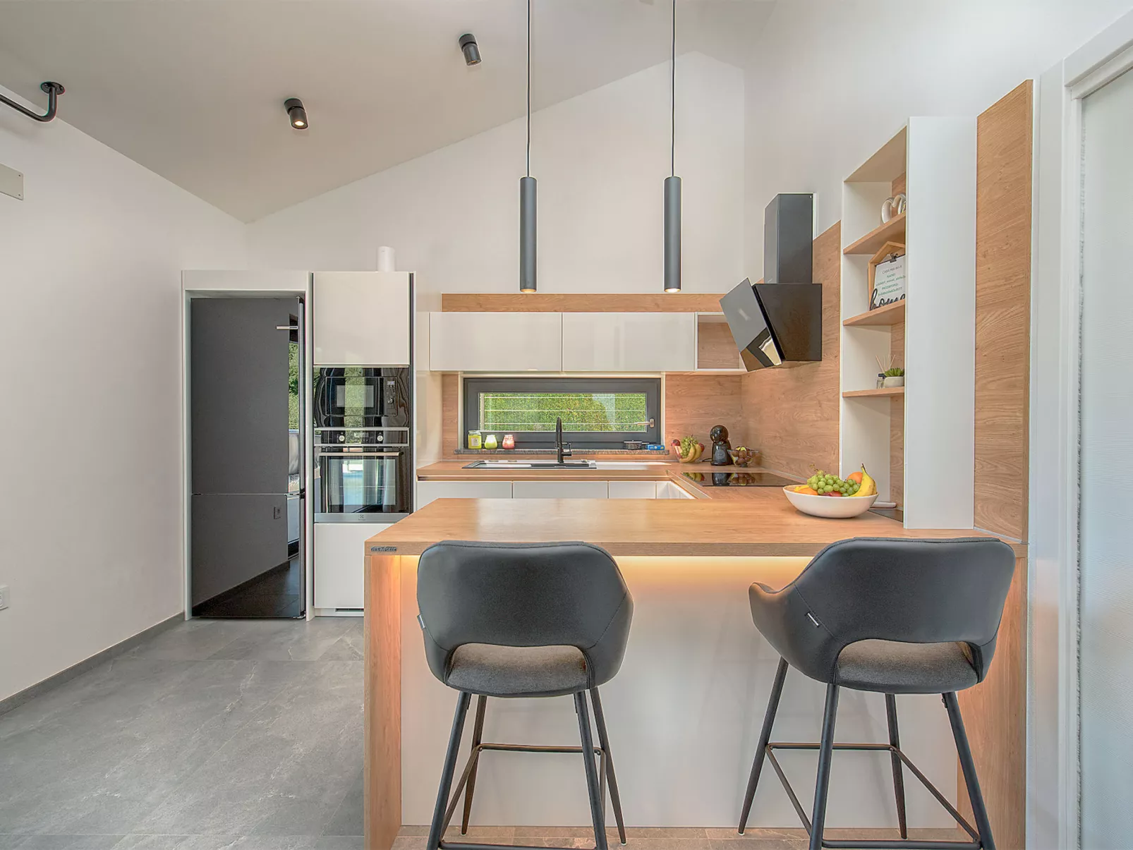 House 2406 - Image-tags.info