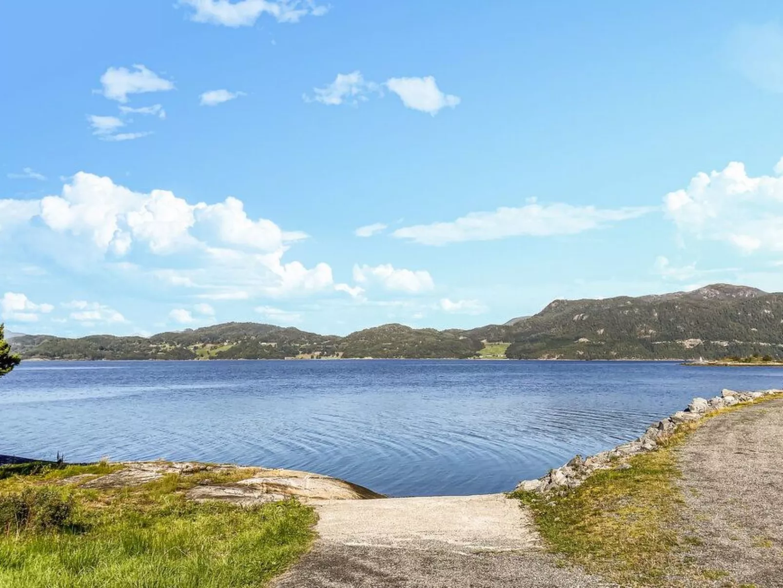 Tingvoll Blockhaus - Buiten