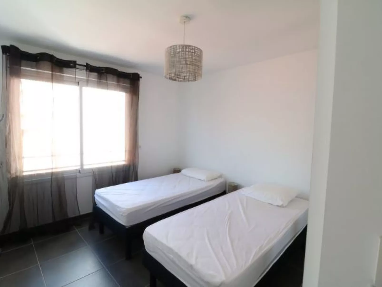 Modern 3 bedroom Lecerf 5 to  the Croisette 411 - Image-tags.info