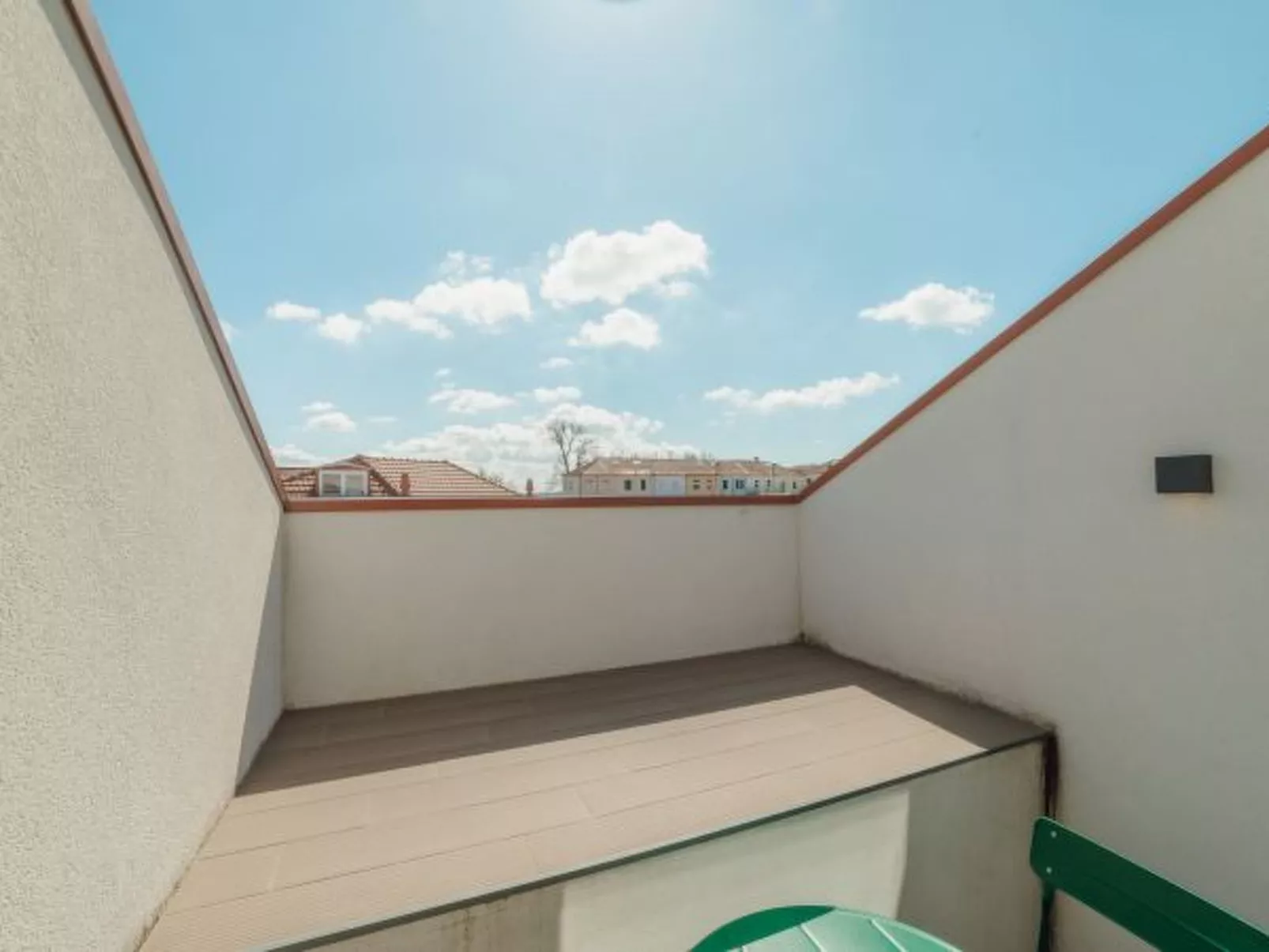 MODERN & STYLISH APARTMENT III by VACATIONY - Buiten