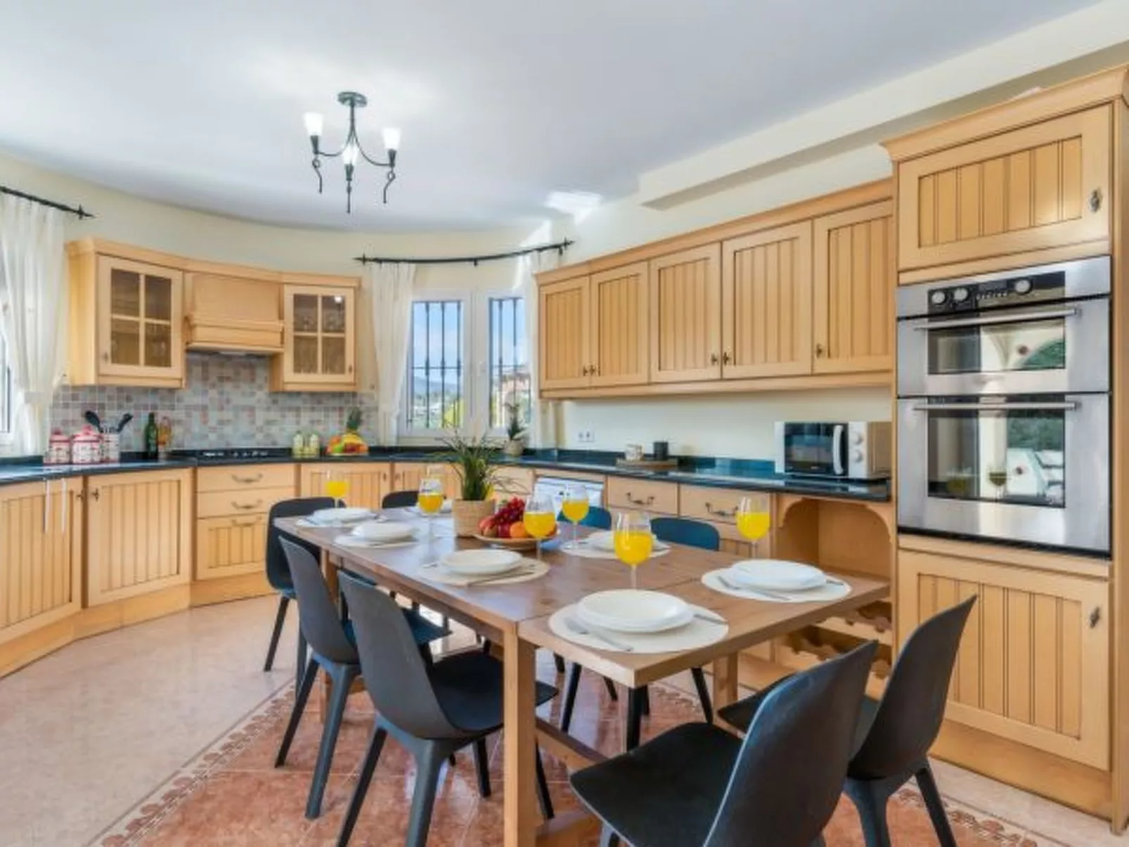 Villa Comodo - PlusHolidays - Image-tags.info