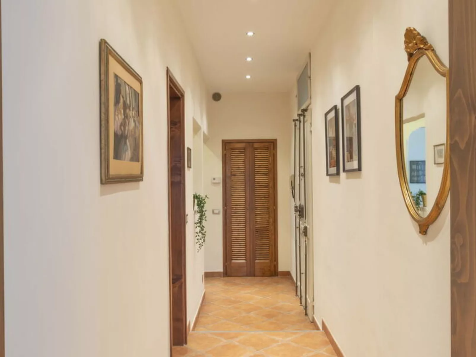 Vintage Apartment In Florence - Binnen