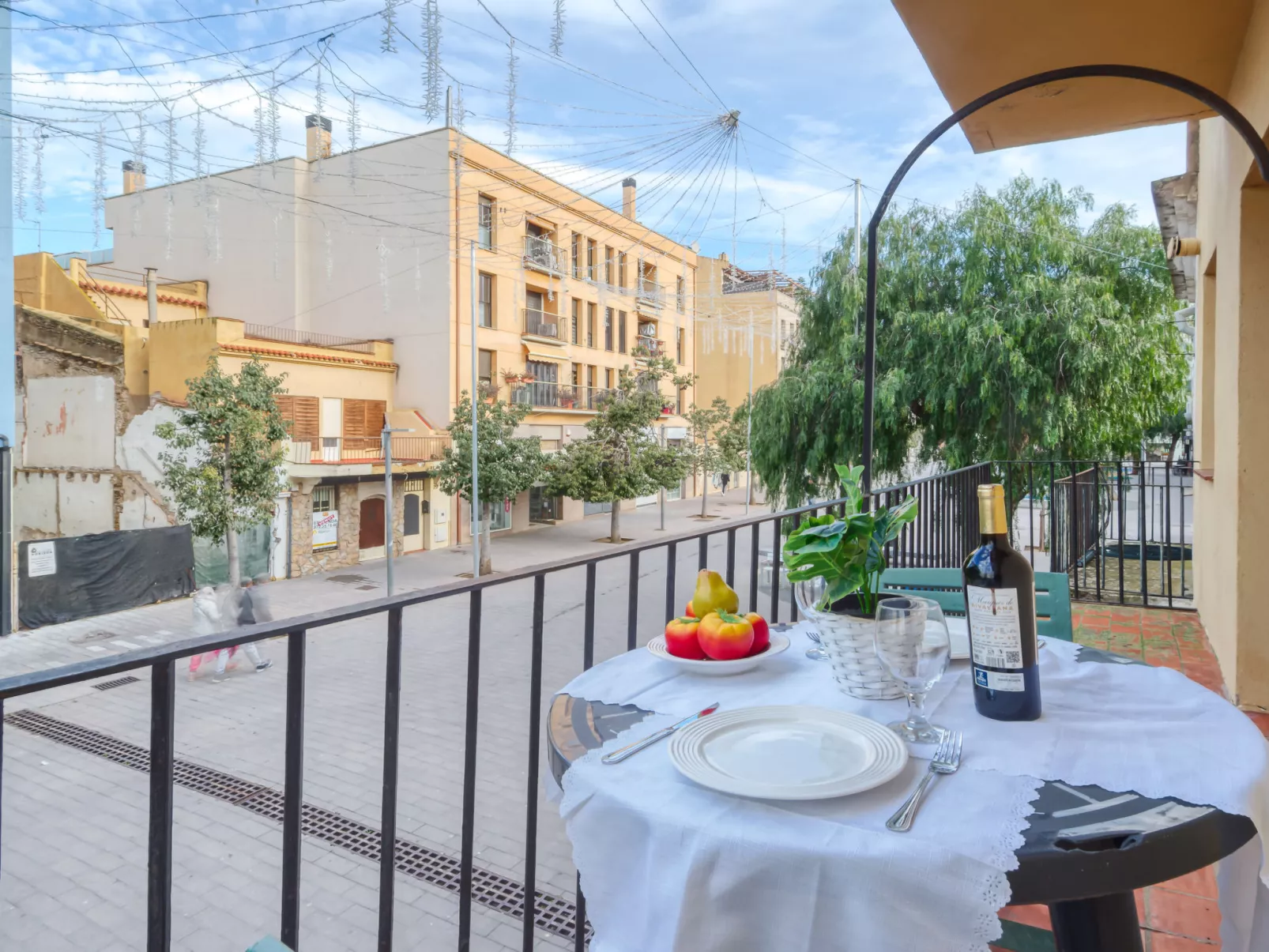 Centro peatonal Roses - Buiten