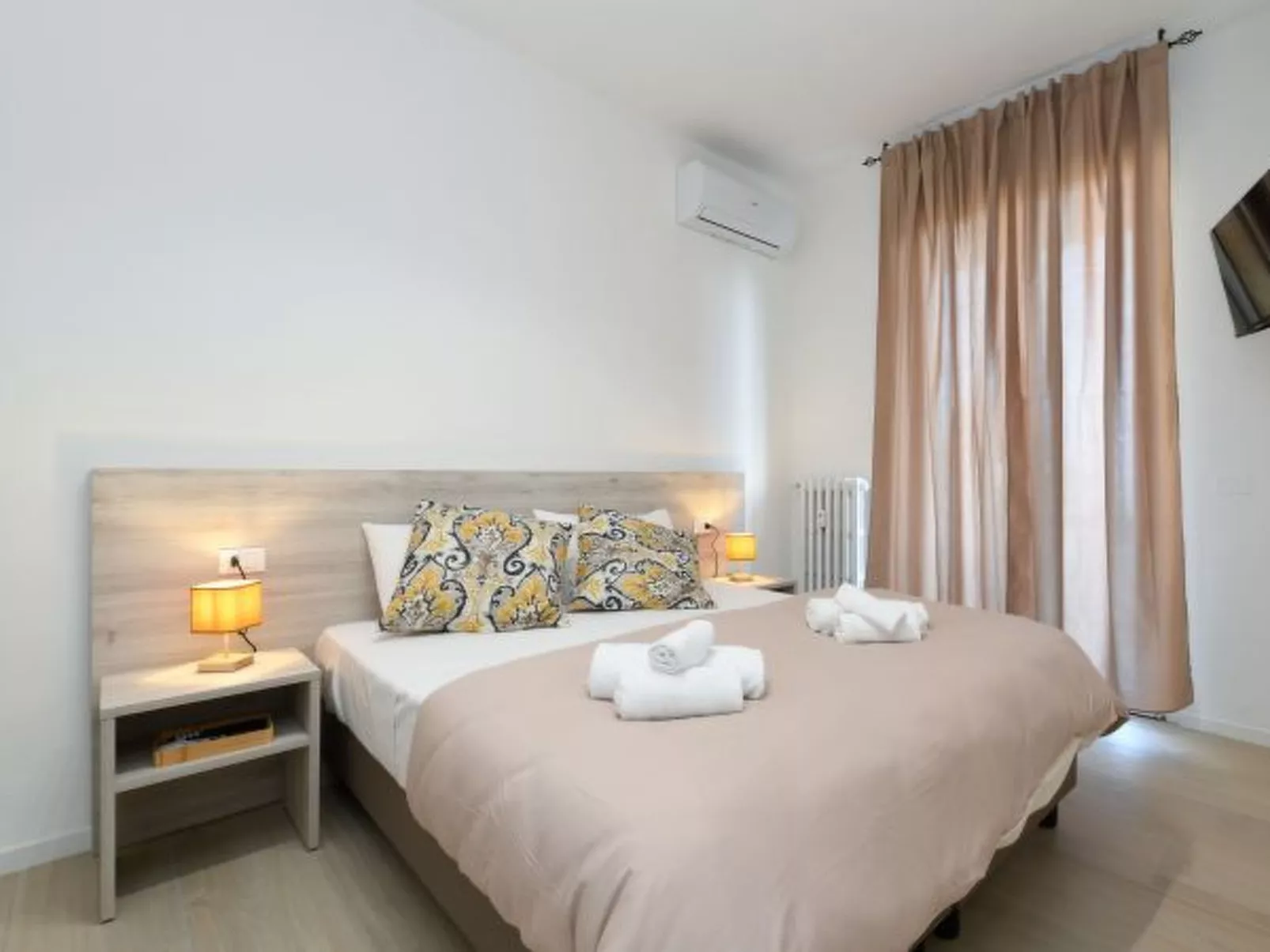 DesenzanoLoft Elegance - Image-tags.info