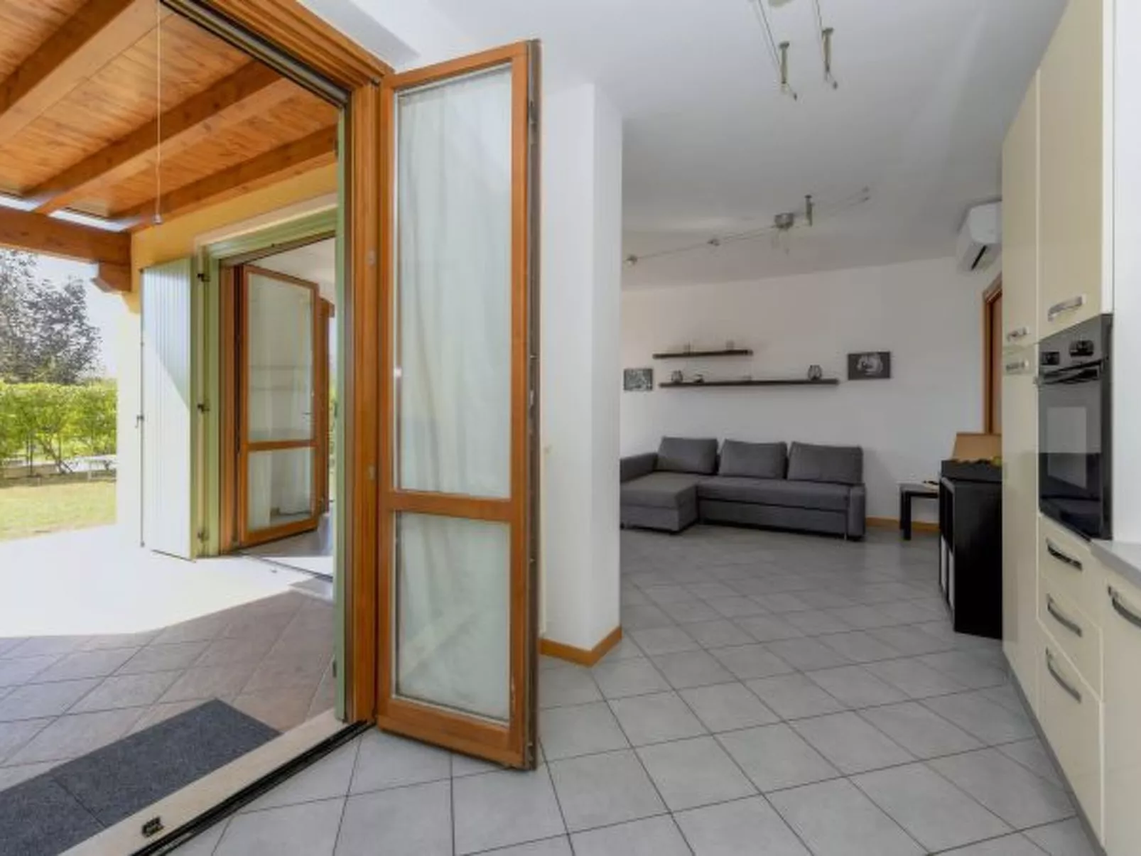 Desenzanoloft Oasis - Image-tags.info