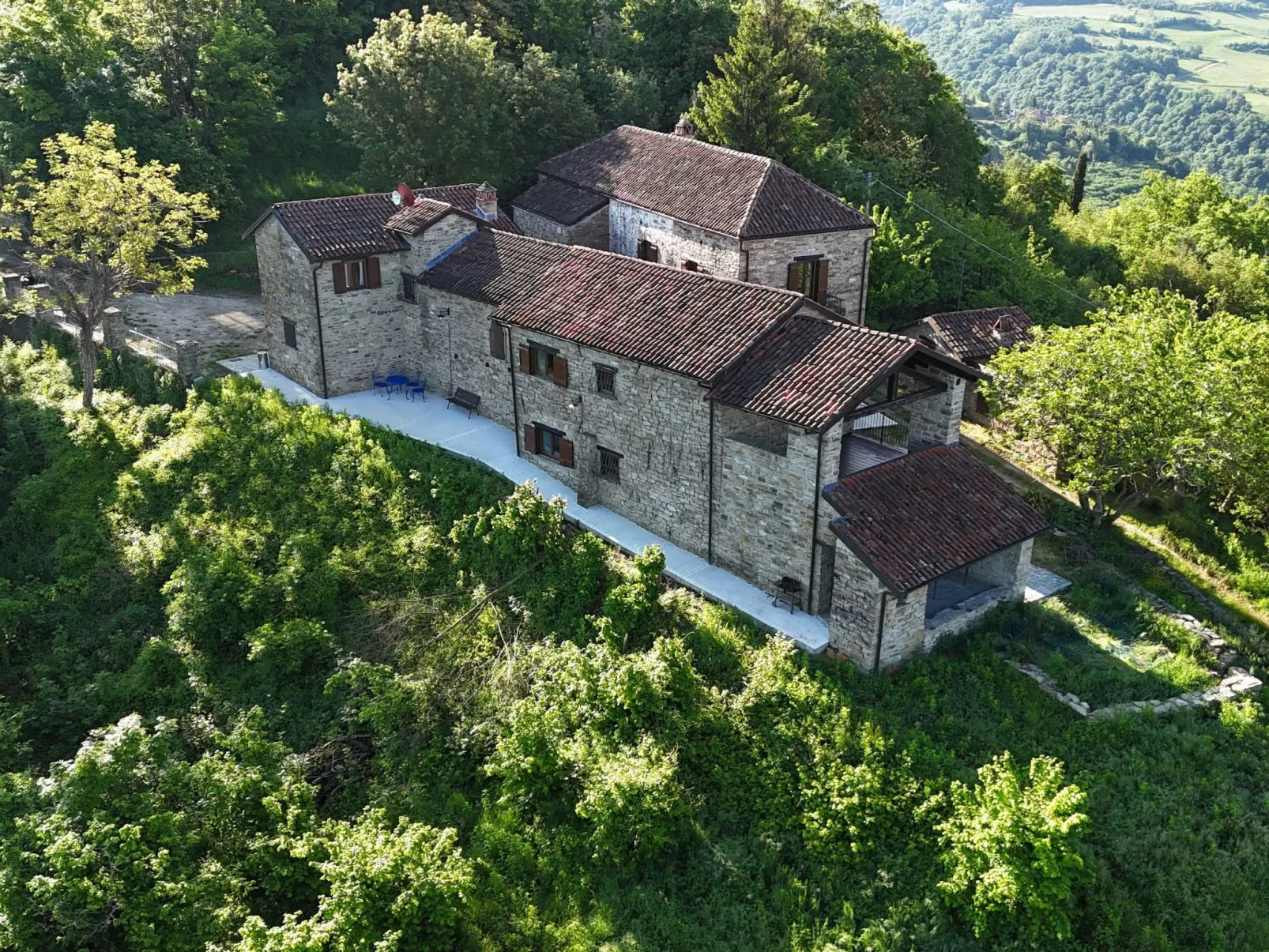 Rustikales und charmantes Doppelzimmer "Olmo Gentile" - Buiten