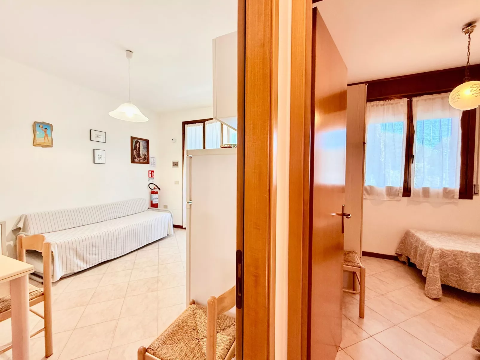 Chalet, Terrasse mit Kamin, privater Garten - Binnen