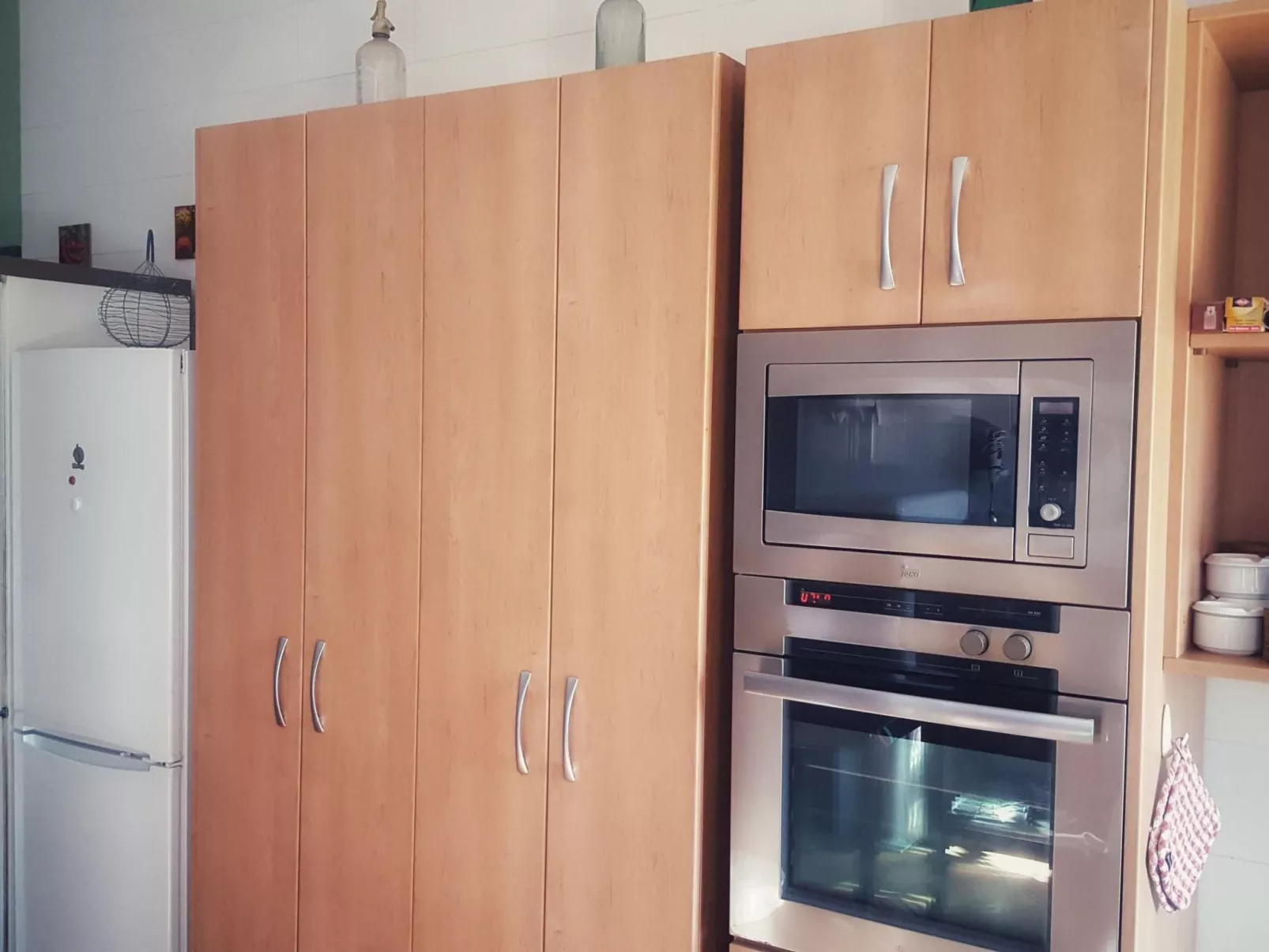 Landhaus, 8 Zimmer mit Bad, Schwimmbad, Tennis - Binnen