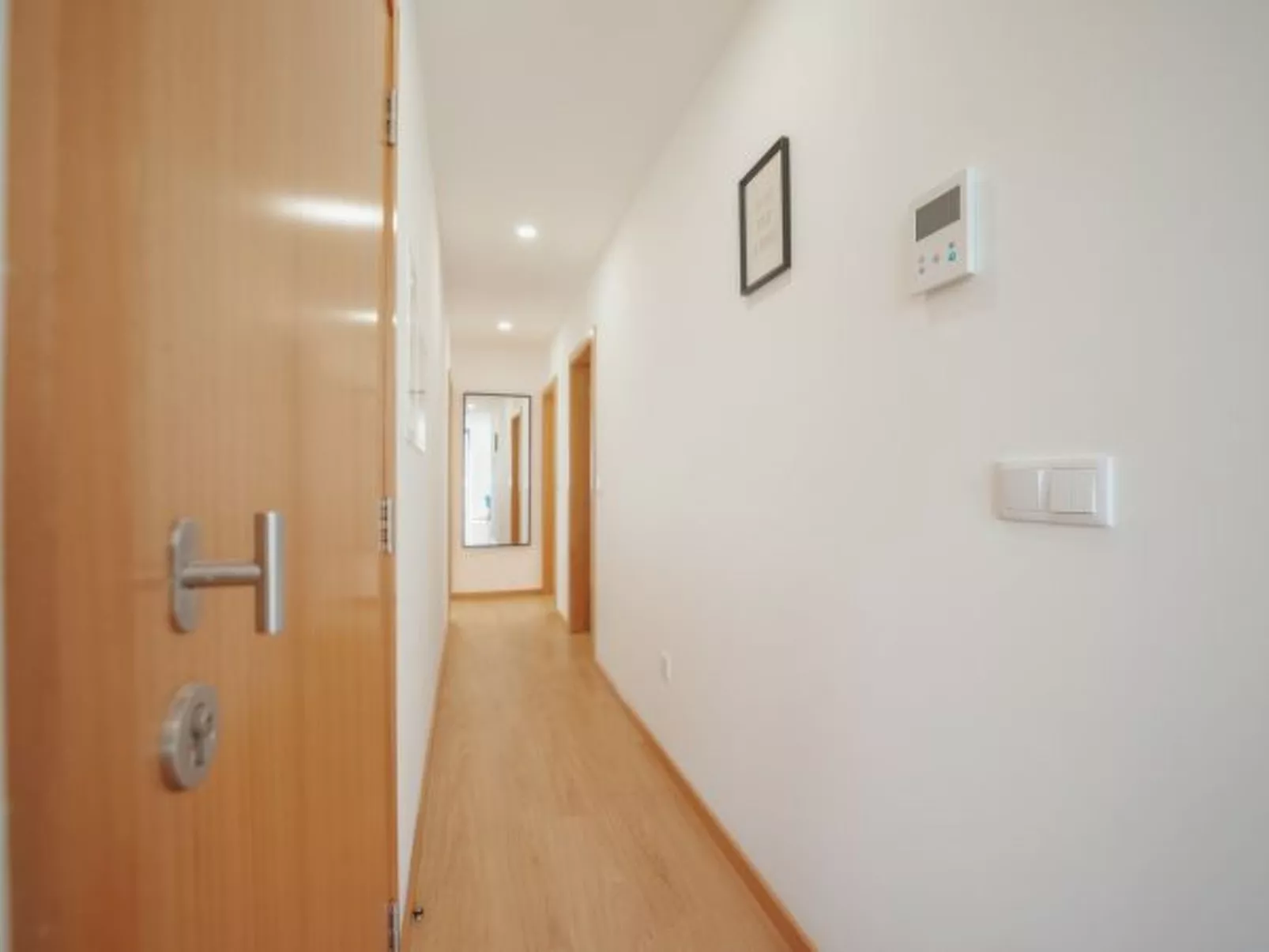 MODERN & STYLISH APARTMENT I by VACATIONY - Binnen