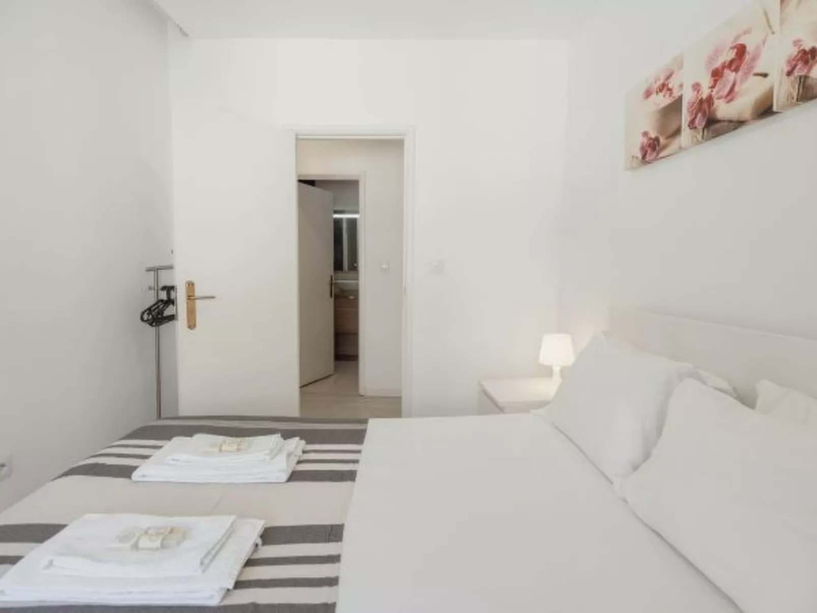 PATEO IN LAPA CITY CENTER by VACATIONY - Binnen