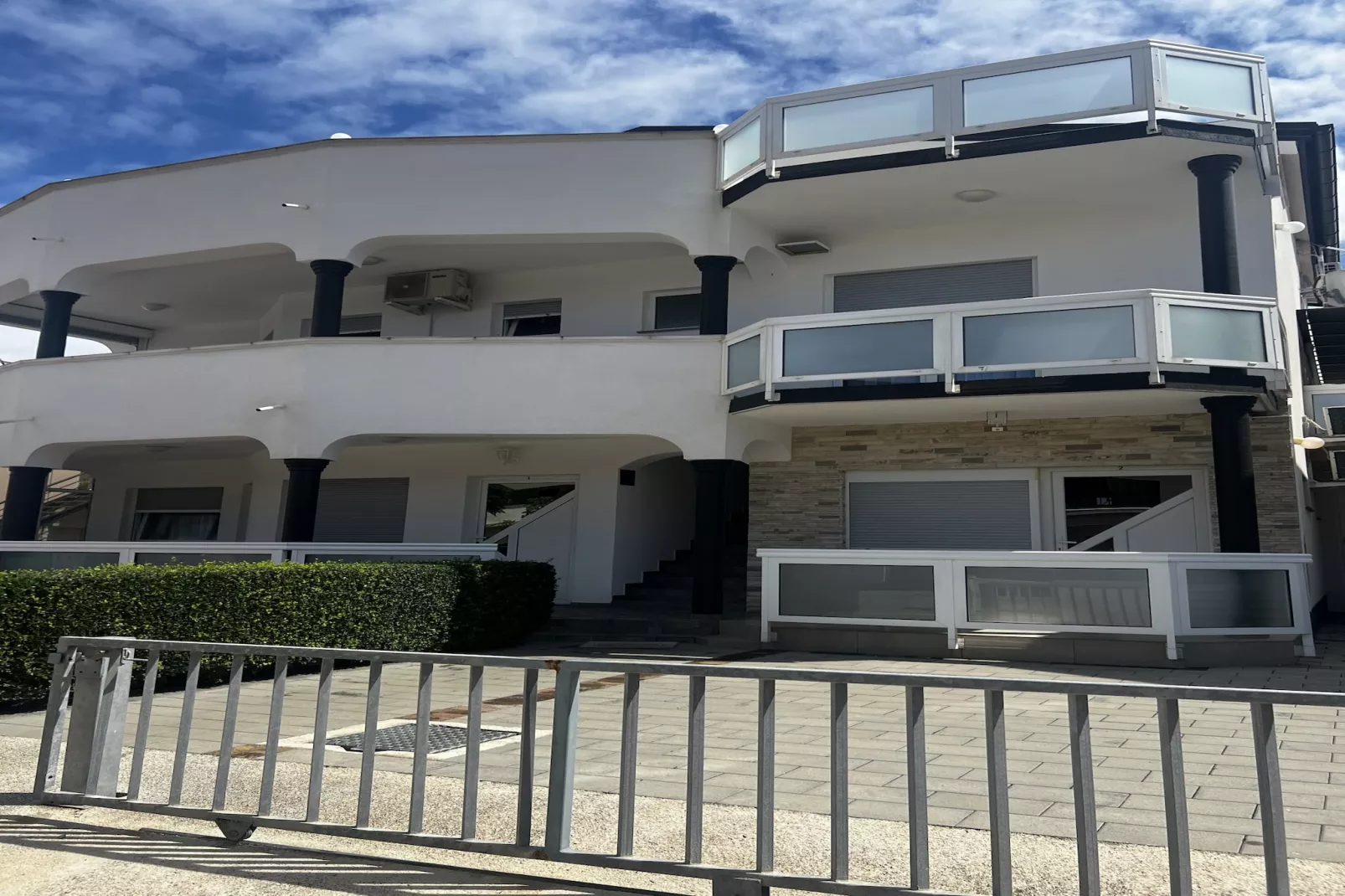 Apartment Lavaran 6 - Terras