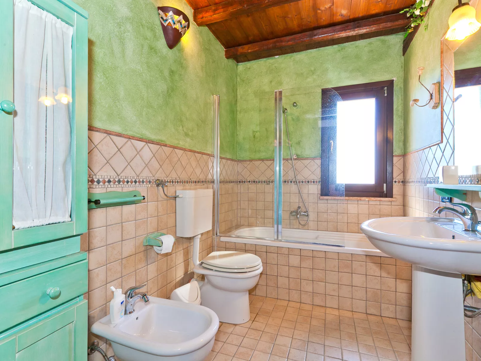 Tenute Aversa - Binnen