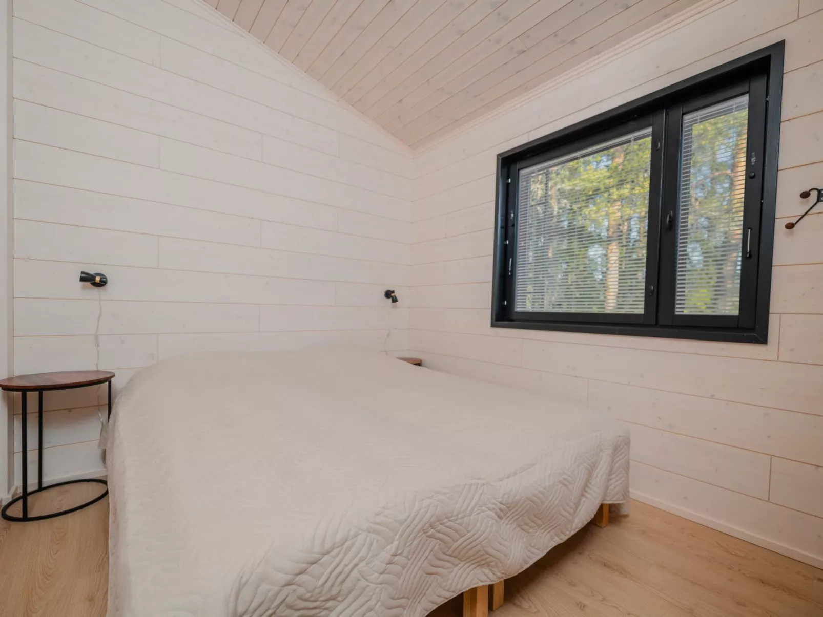 Sjöboda hill - Binnen