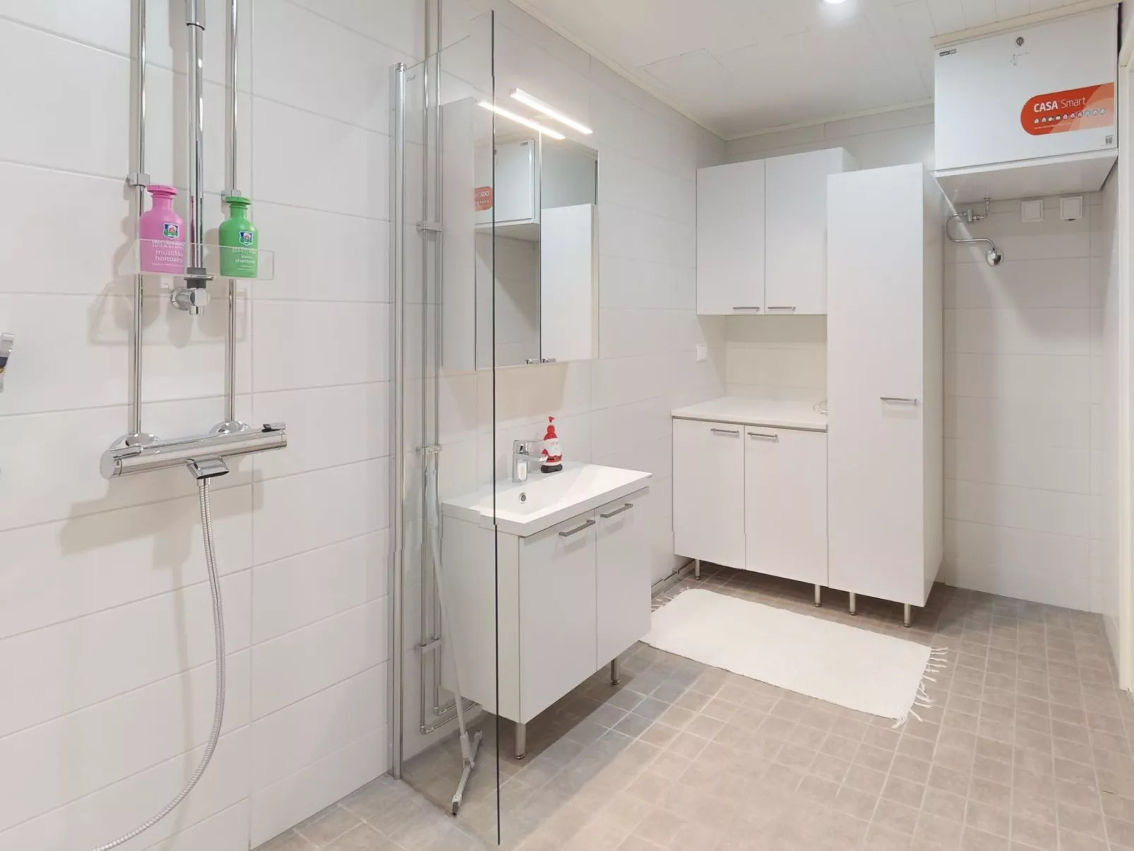 Röllimetsä d 4 - Binnen