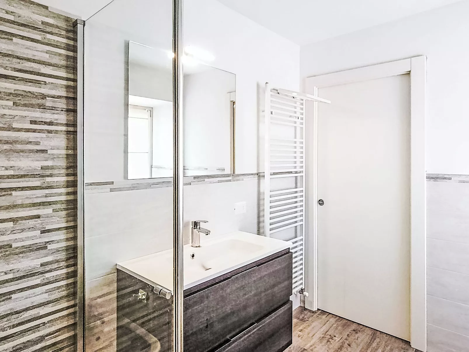 Tra gli Ulivi - Binnen