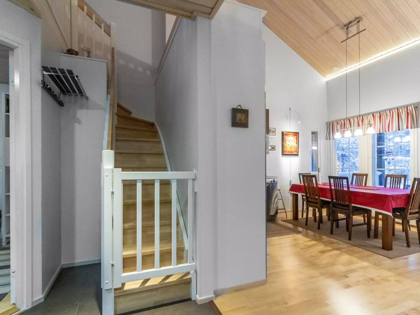 Ylläskumpu 4 - Binnen