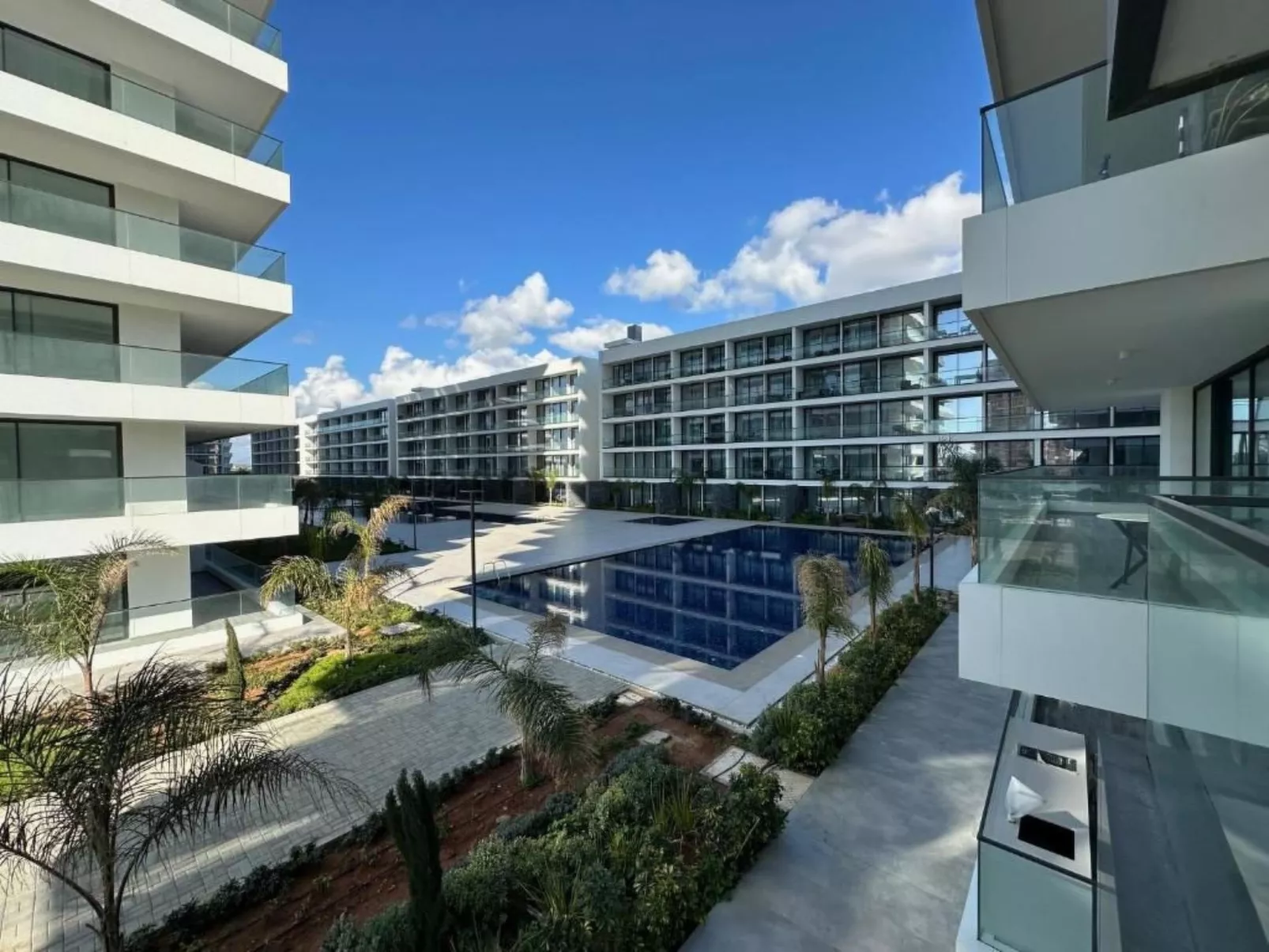 Grand Sapphire 777 - Image-tags.info