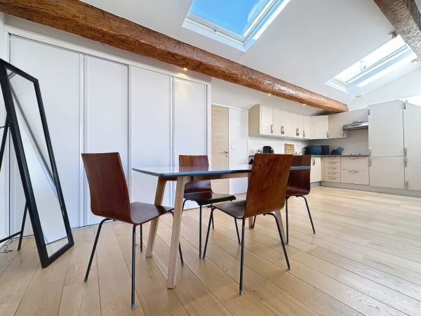 Penthouse 1 bedroom rue d'Antibes 214 - Image-tags.info