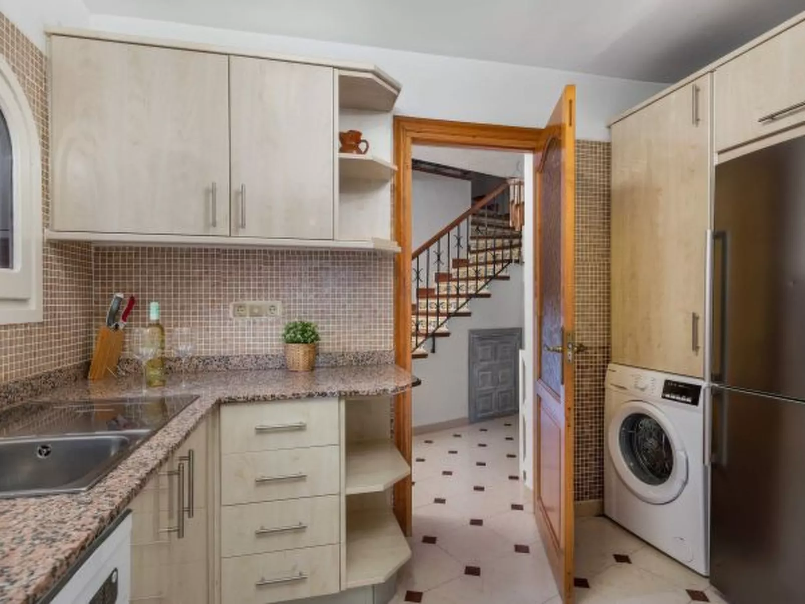 Villa Aloe - Plus - Image-tags.info