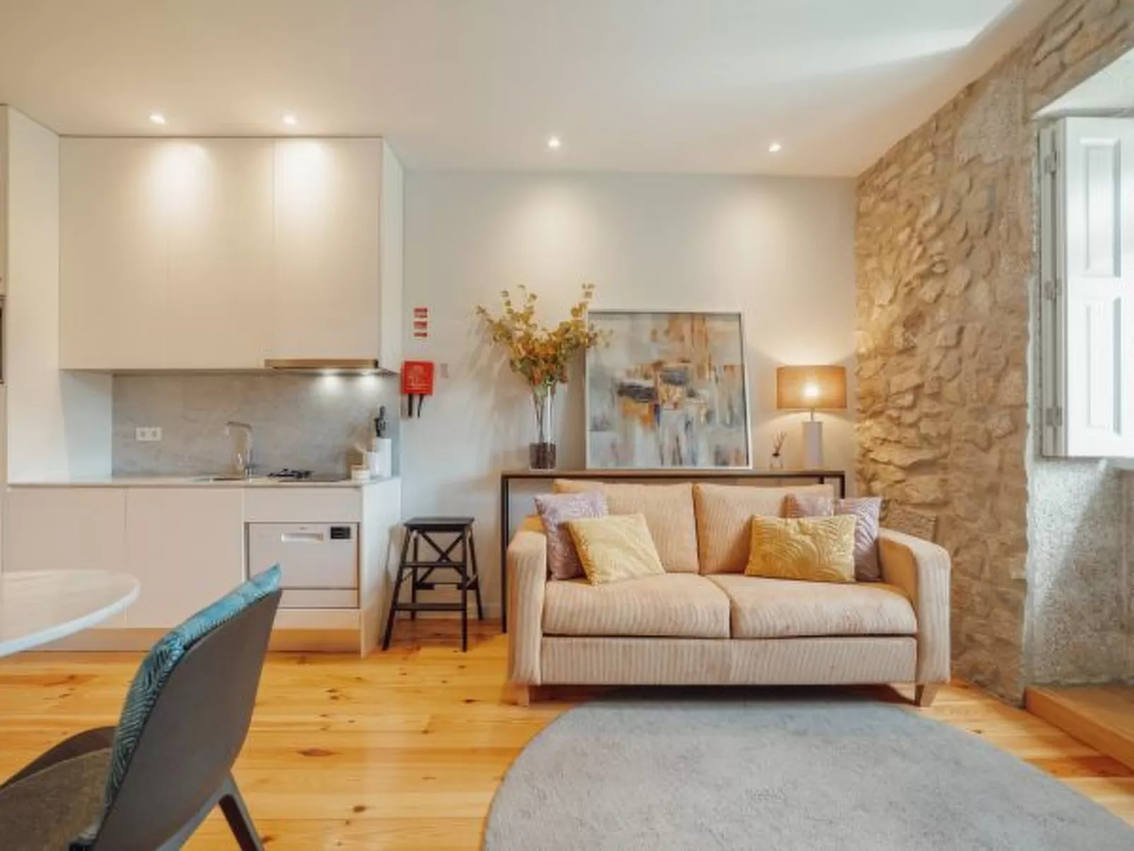 OPORTO POOL APARTMENT by VACATIONY - Binnen