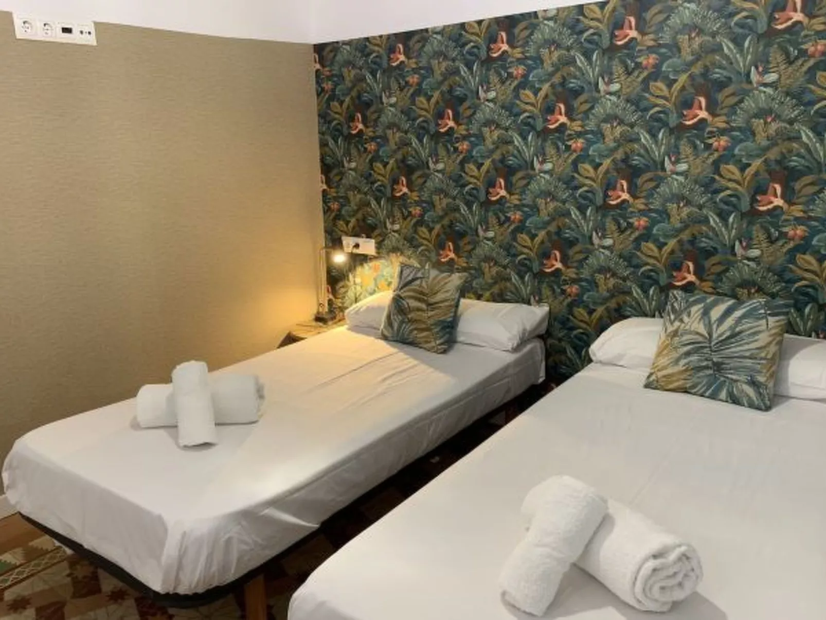 APART. GRANDE Y LUMINOSO EN EL CENTRO DE ALICANTE - Binnen