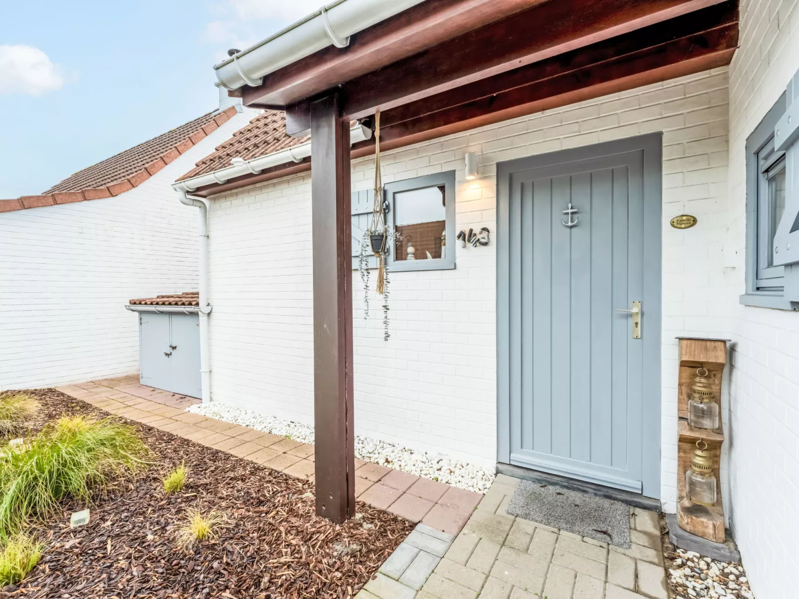 Strandhuis with parking - Buiten